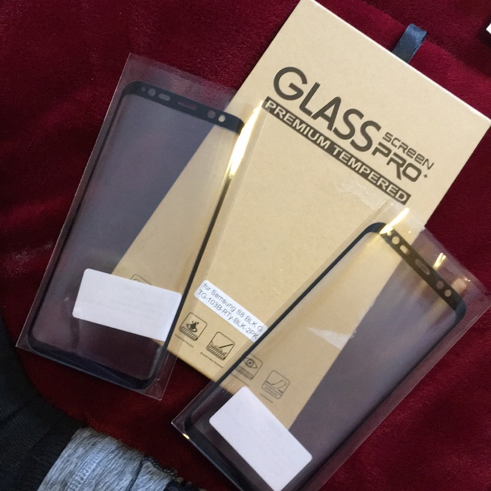 Brand new tempered glass for S8 Black colored